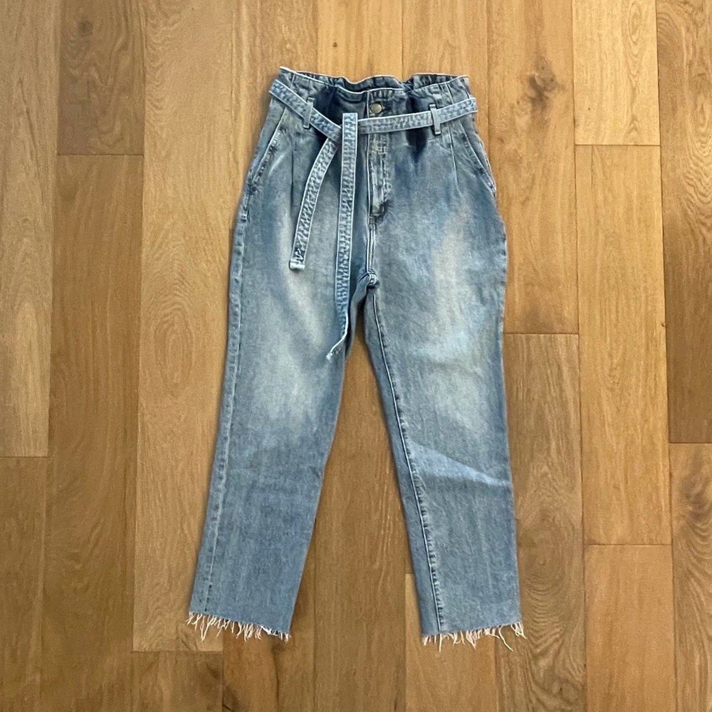 Abercrombie Paper Bag Ankle Length Mom Jean